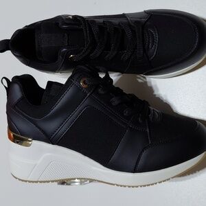 CESTFINI Women's Black Lace Up Wedge Sneakers - 8